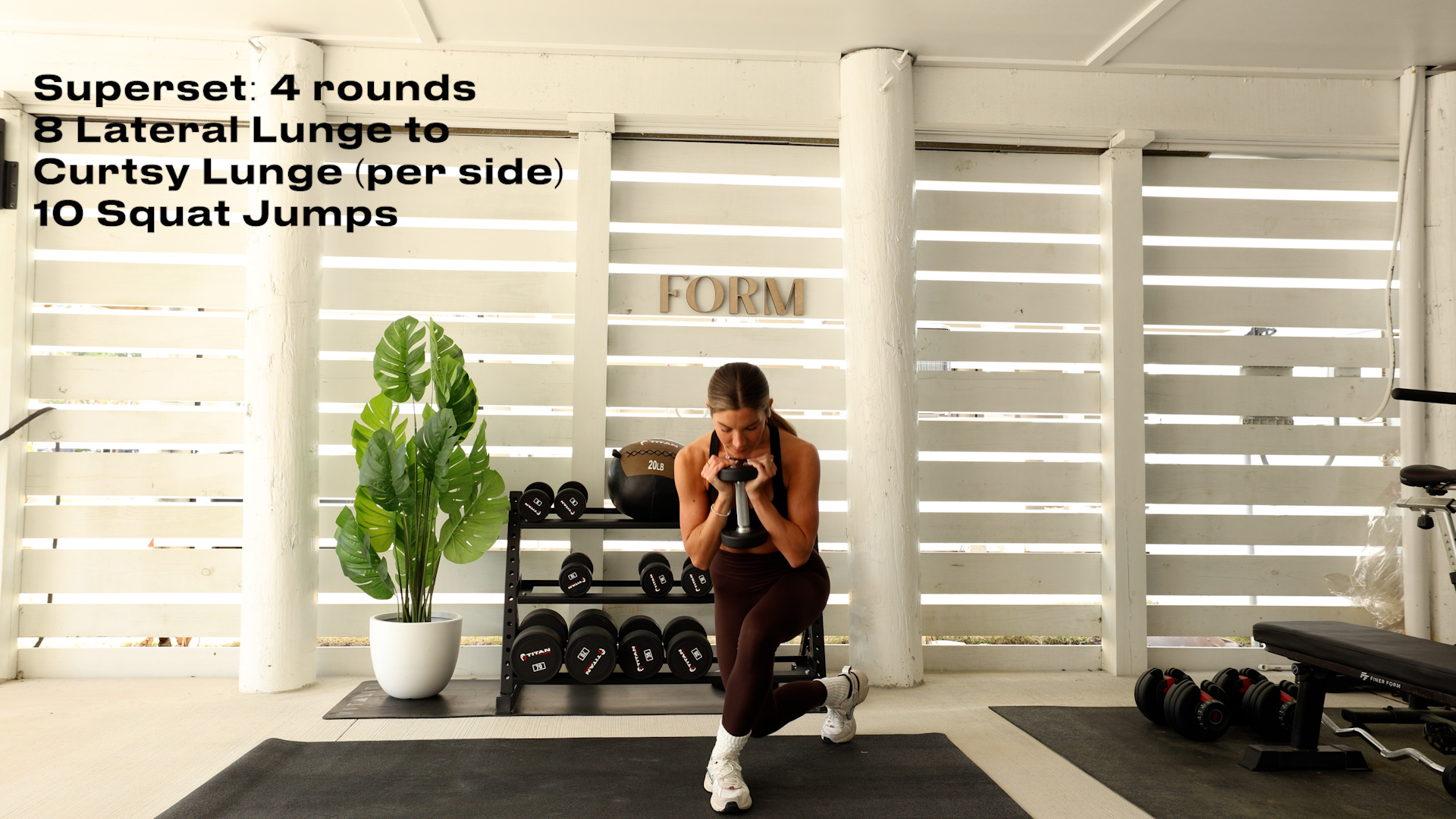 SUPERSET (4X): 8 LATERAL LUNGE TO CURTSY LUNGE + 10 SQUAT JUMPS