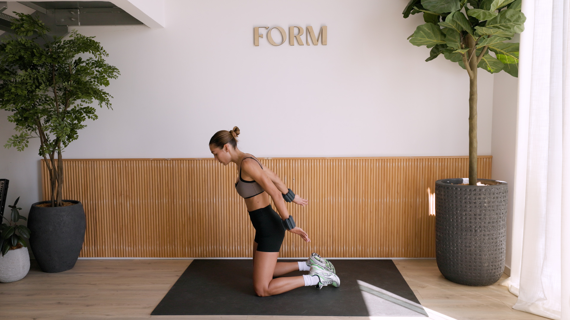 10 MINUTE TRICEP BURN