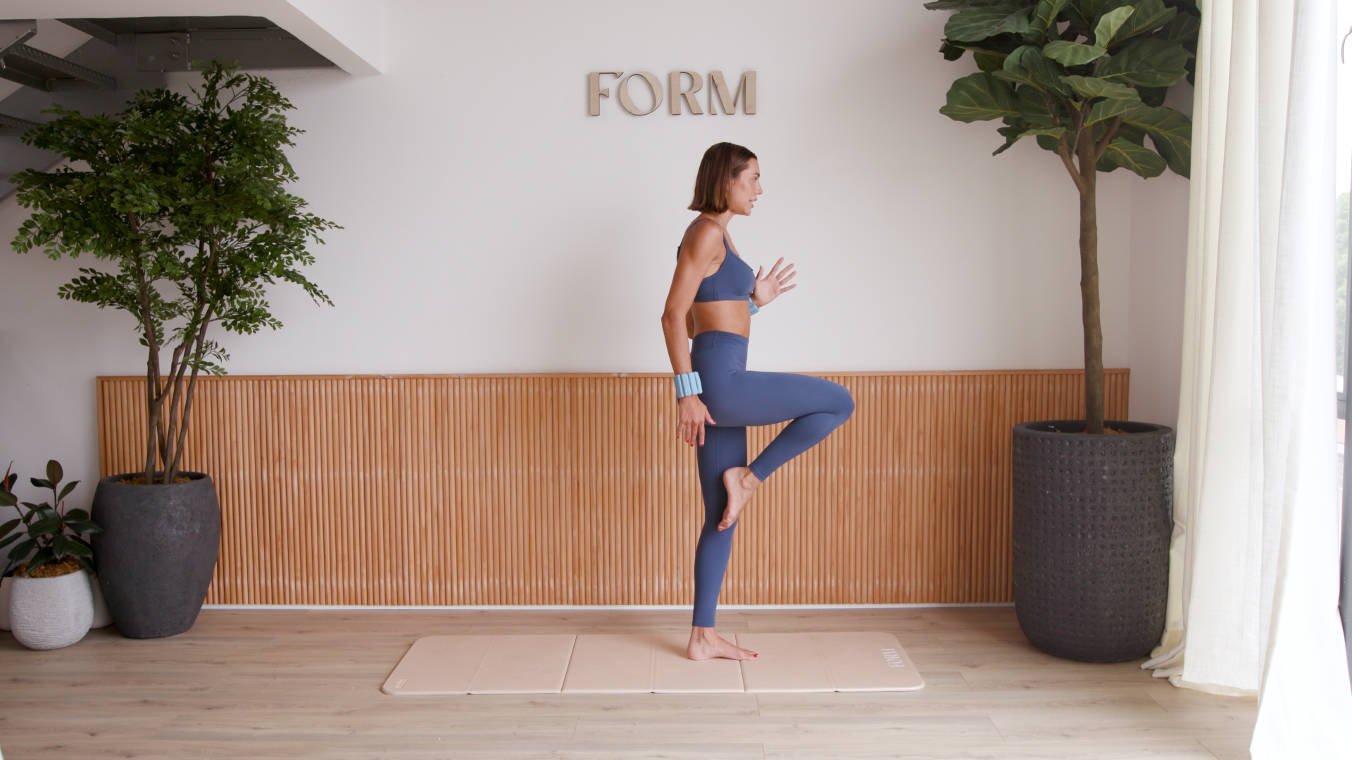 15 MINUTE BALLET INSPIRED PILATES