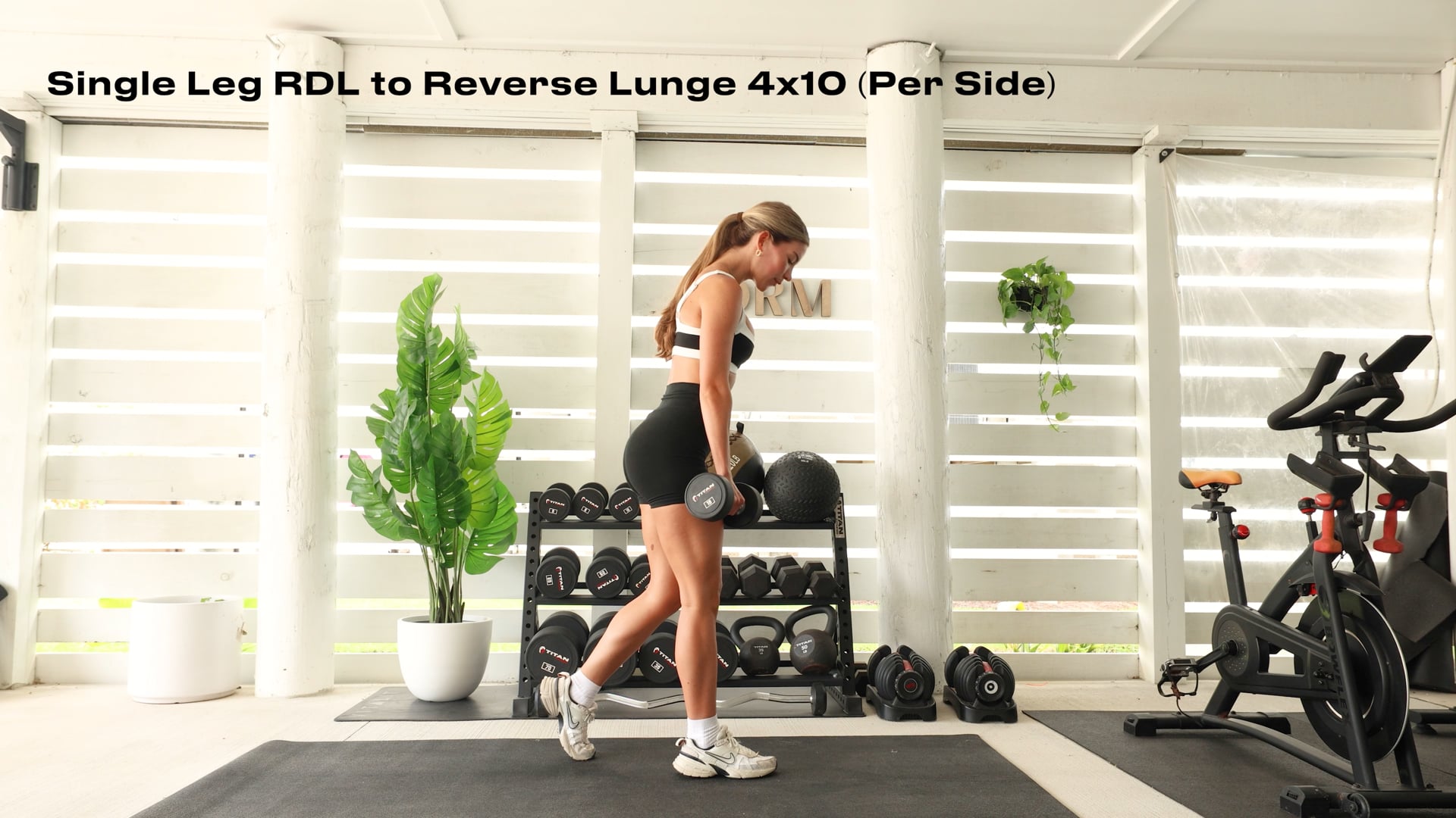 SINGLE LEG RDL TO REVERSE LUNGE (4x10) PER SIDE