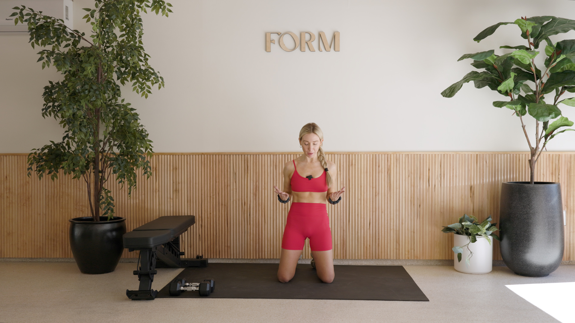 DAY 2 | 23 MINUTE PILATES AND STRENGTH COMBO