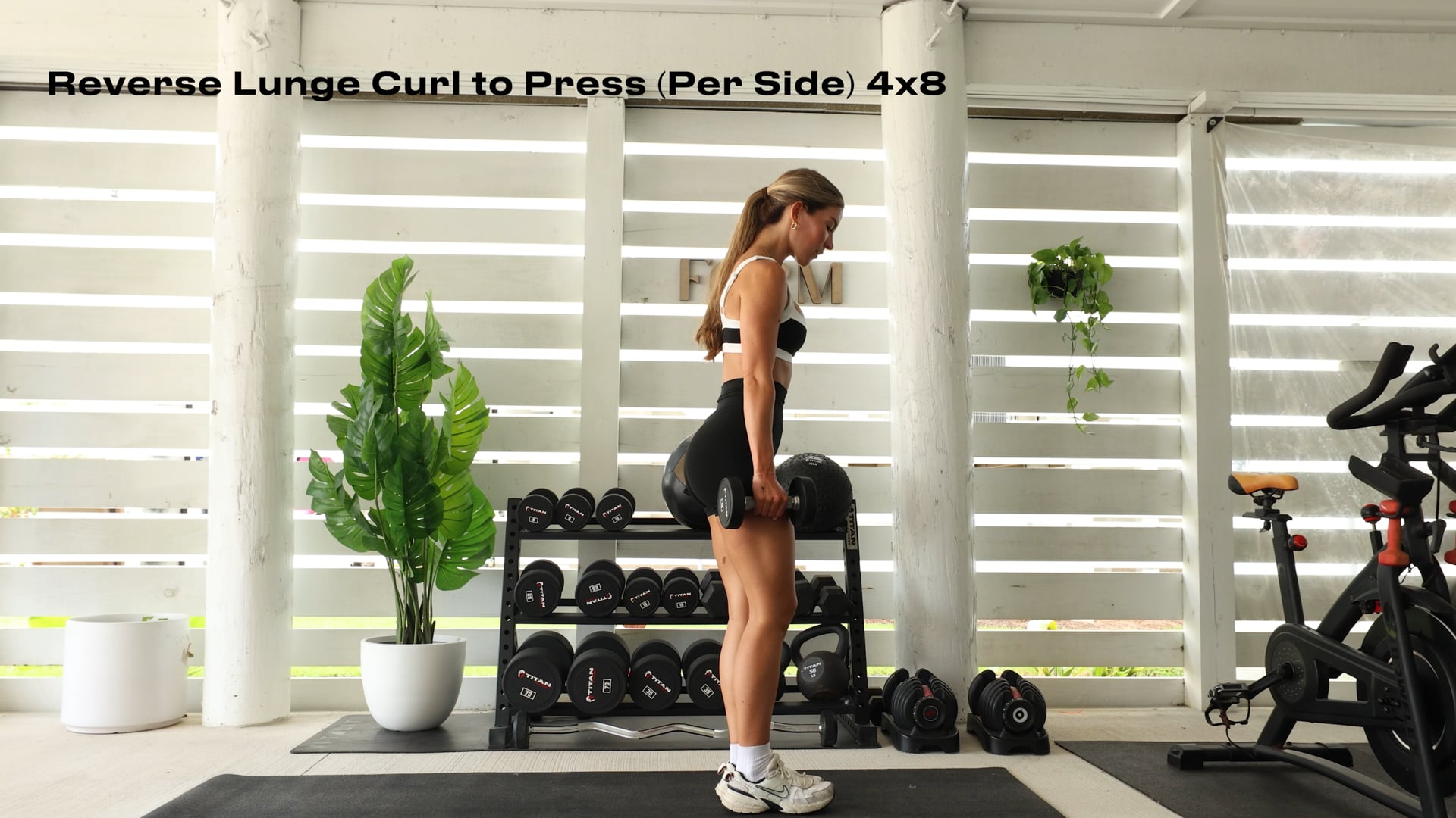 REVERSE LUNGE CURL TO PRESS (4x8) PER SIDE