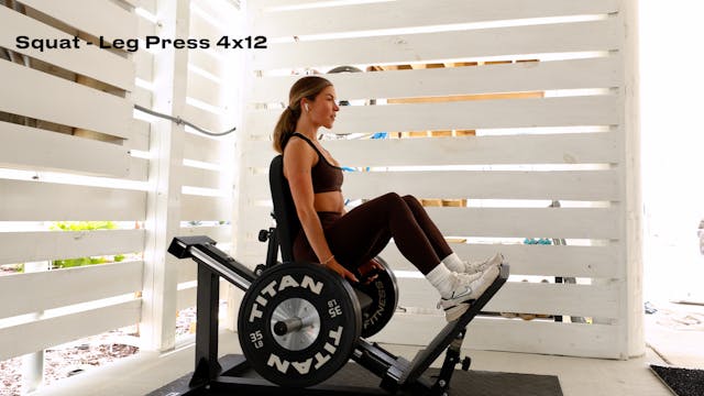 SQUAT/LEG PRESS (4x12)