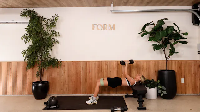 40 MINUTE FULL BODY STRENGTH WITH CALYN