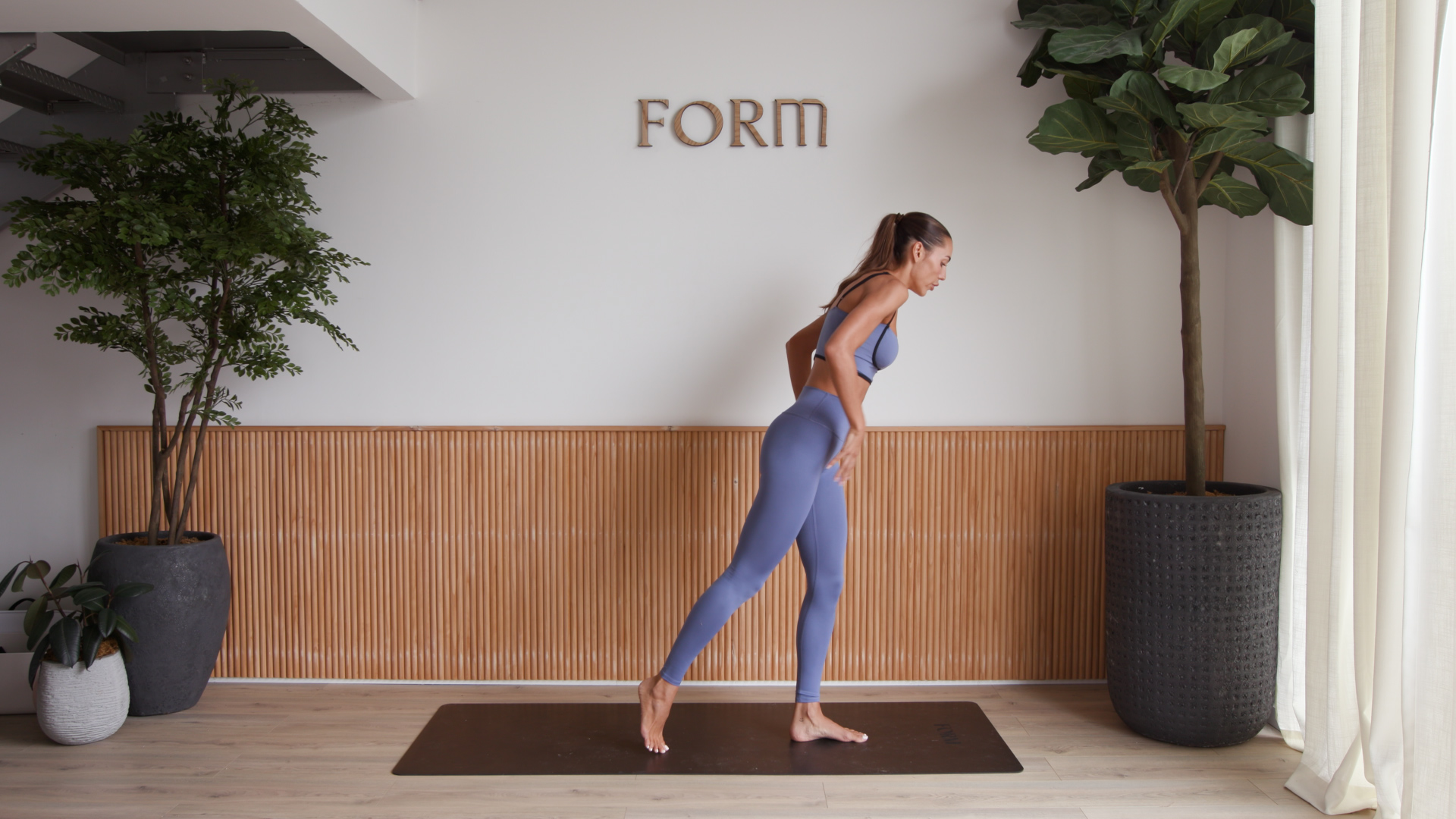 9 MINUTE STANDING STRONG LOWER BODY WORKOUT