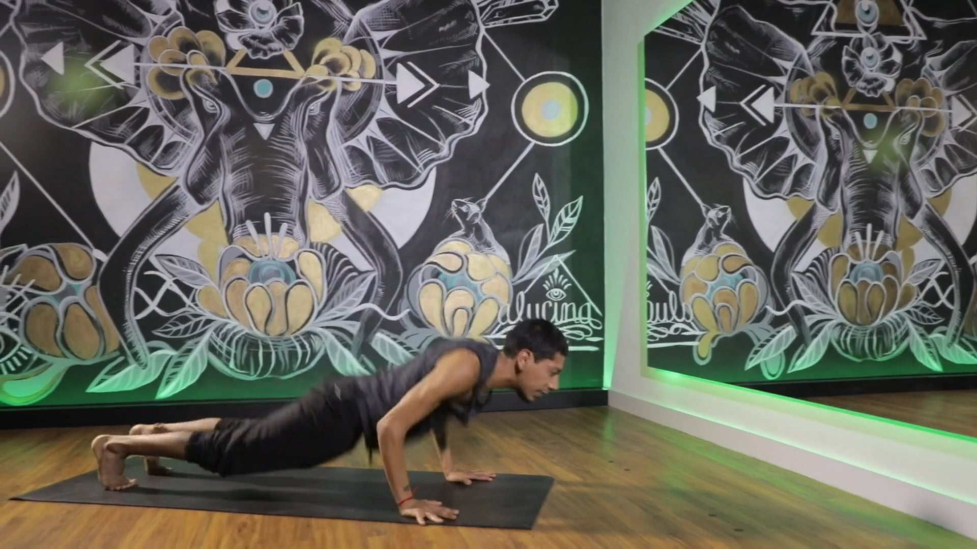 ASHTANGA YOGA  - Yoga para la estructura mental