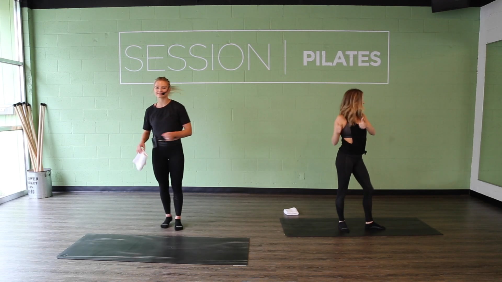 Floor: Lower Body *Towel* With West