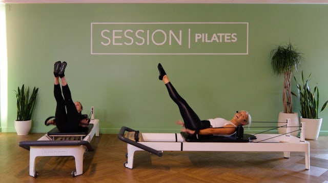 Reformer: 5-Min. Lying Abs & Arms With Liza
