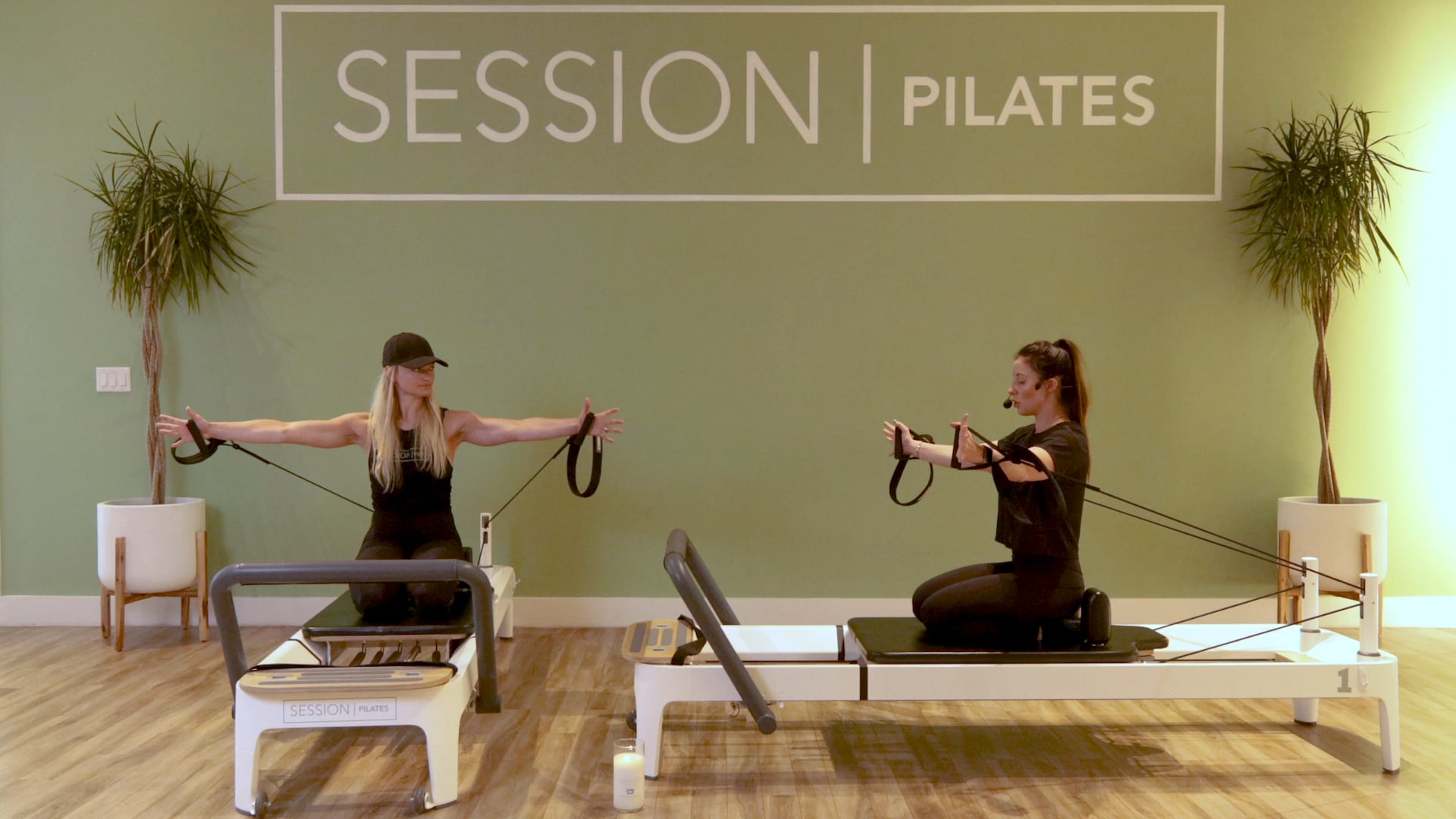 Reformer: Chest, Triceps & Shoulders With Weslynn