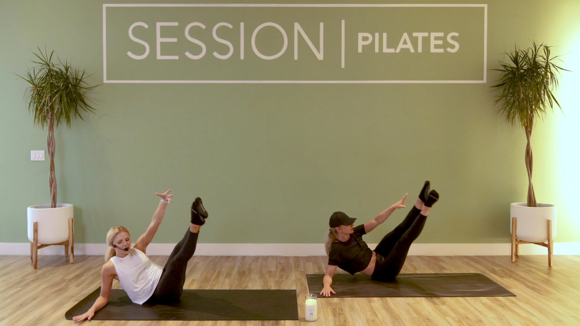 Floor: Ab Set With Alie 