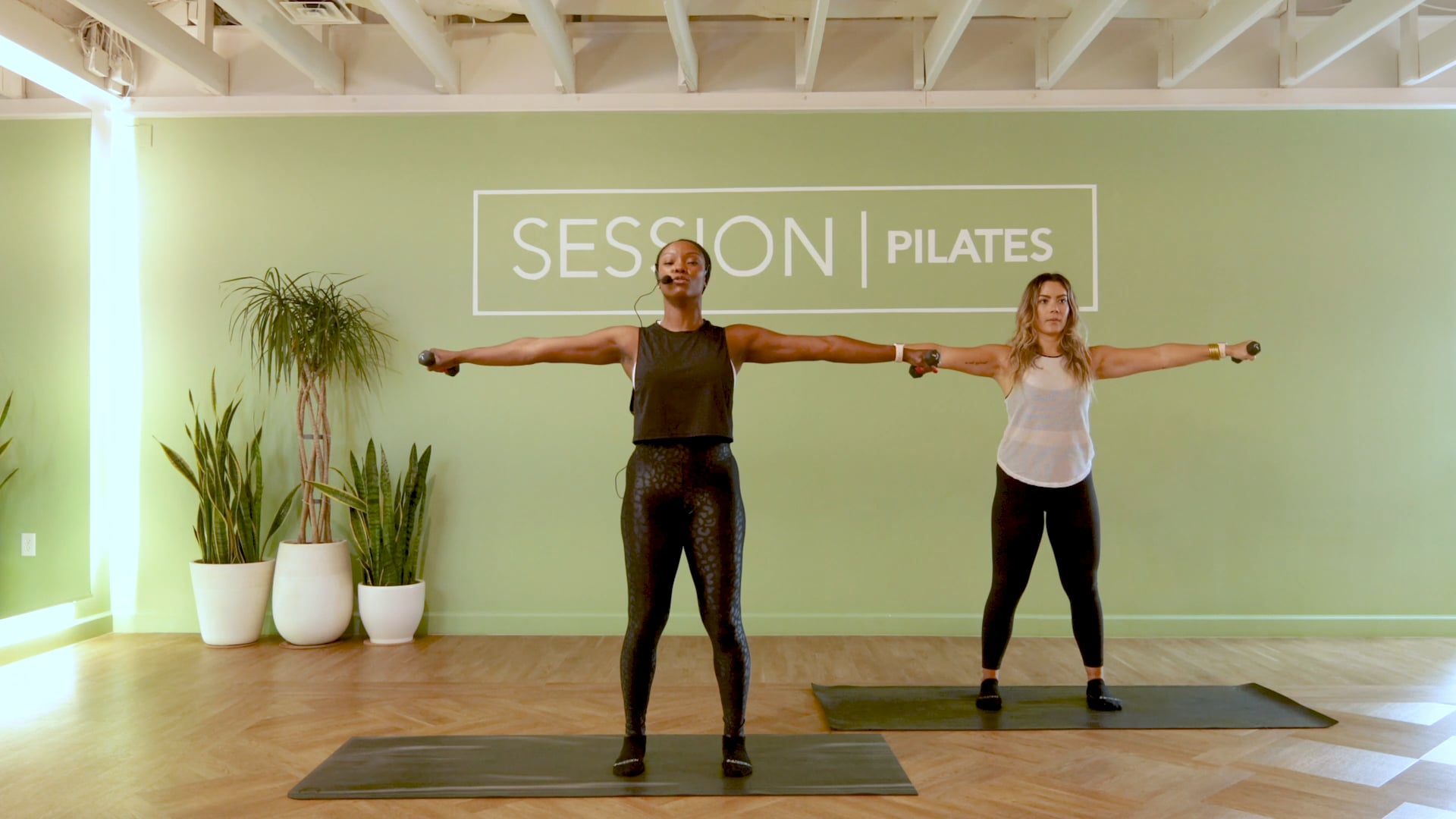 Floor: Shoulders & Chest With Jasmine