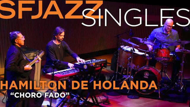 Hamilton de Holanda Trio perform “Chr...