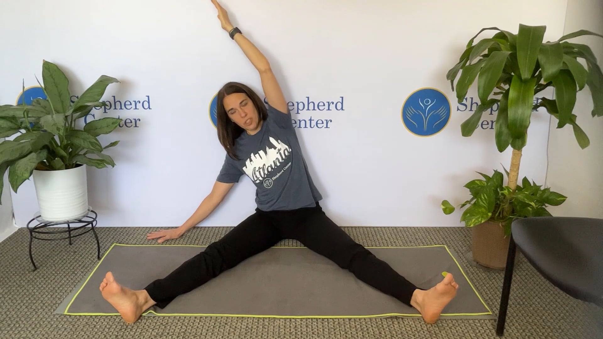 45 Minute Floor Yoga Class with Anneke
