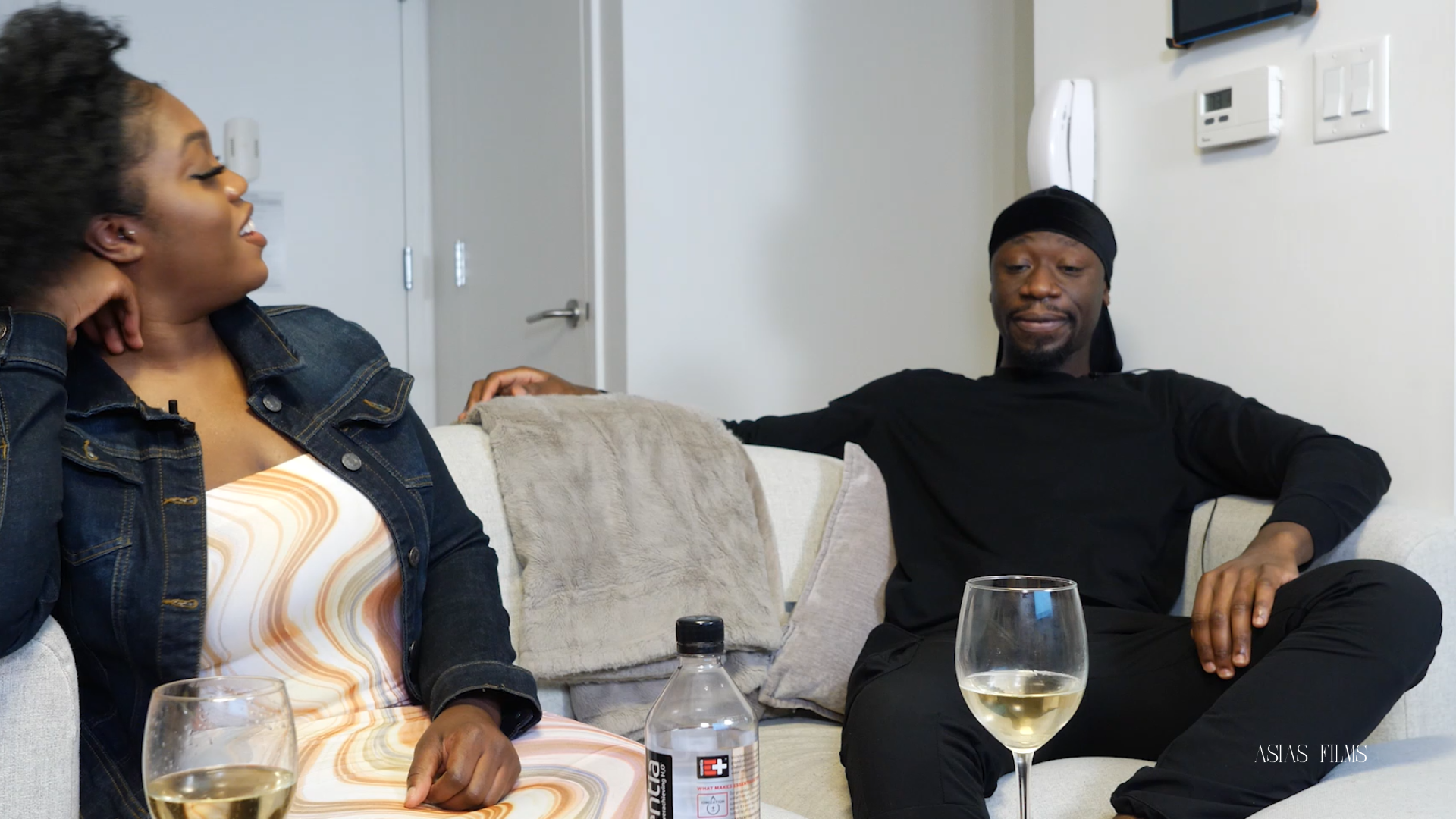 She's SINGLE New York | (S1: Ep. 106 Frenemies)