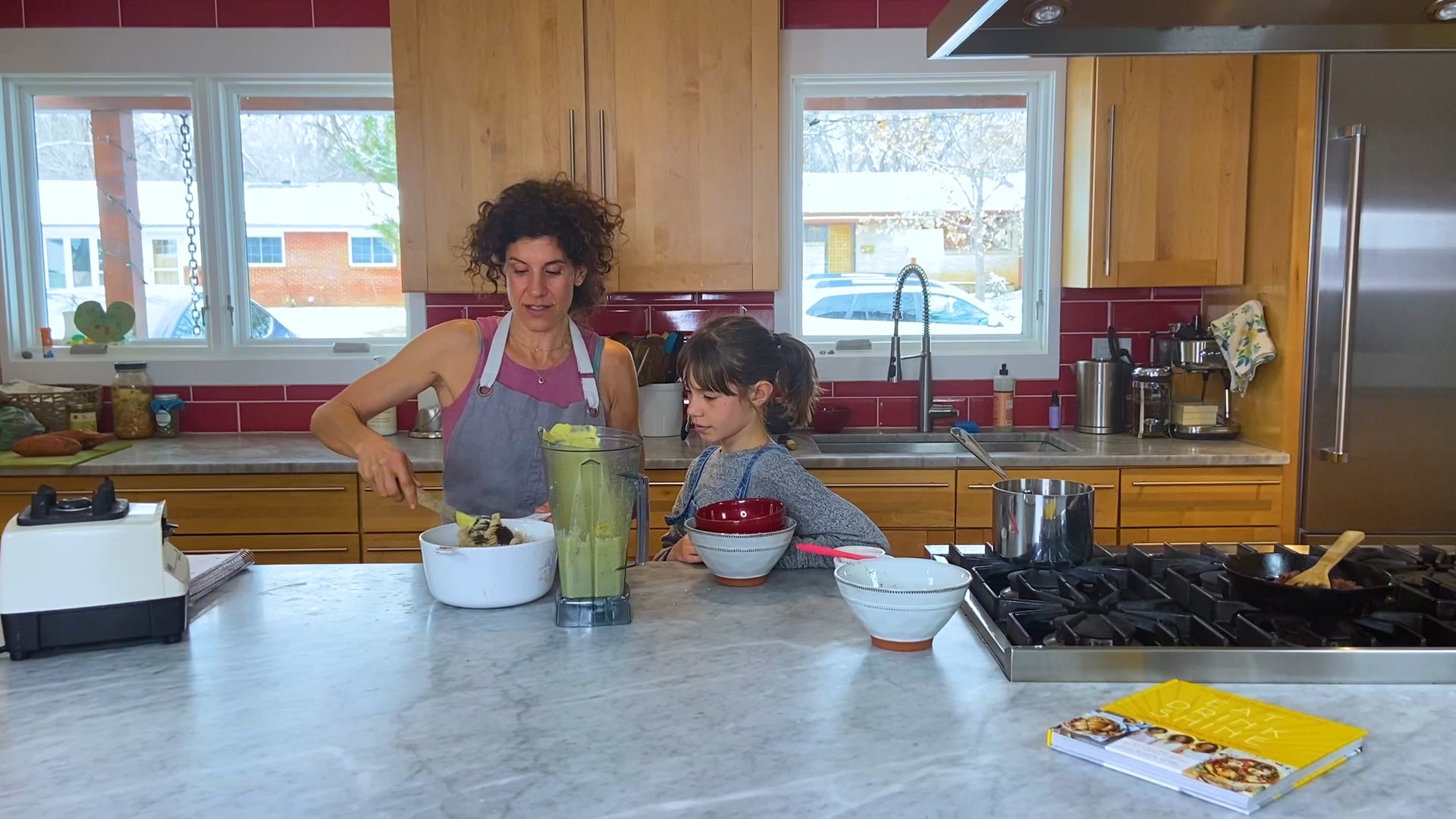 Cooking: Mac & Cheese with Cashew Cream~Vegan with Jessica 8 min