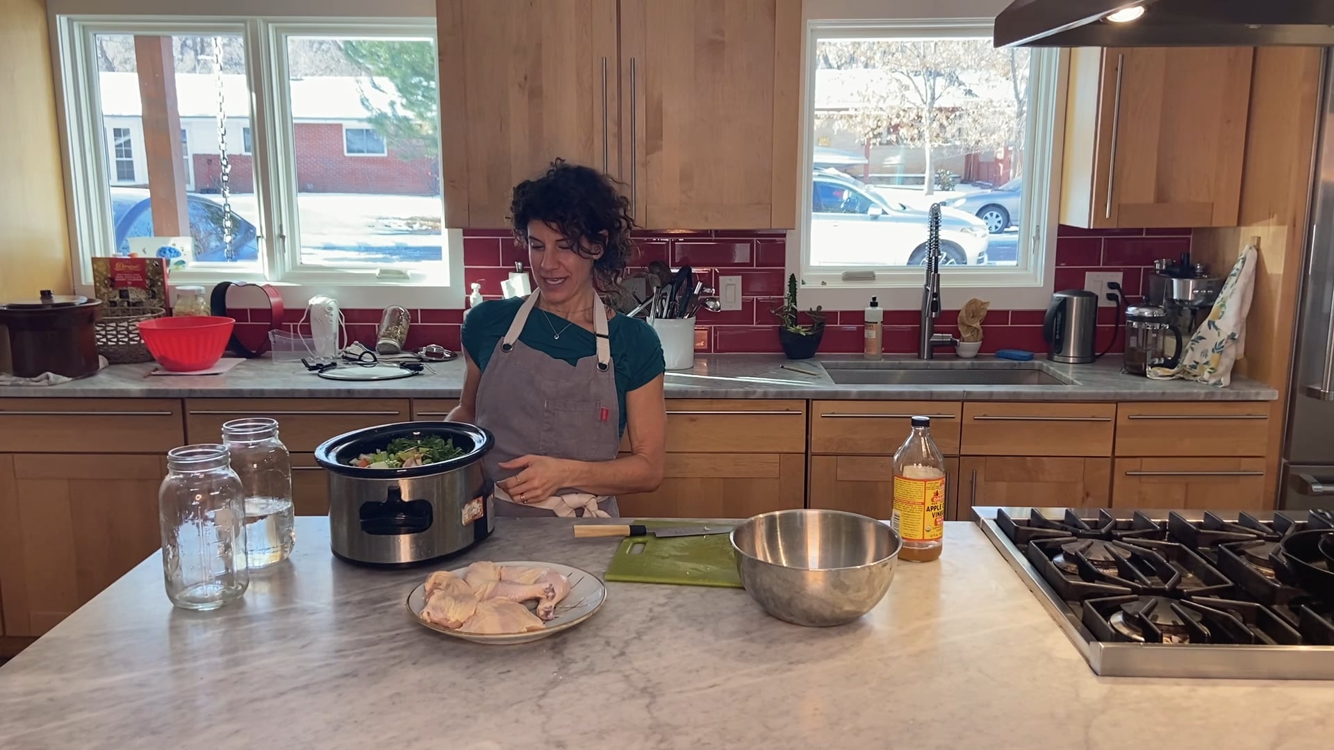 Cooking: Chicken Butchery & Bone Broth with Jessica 6 min