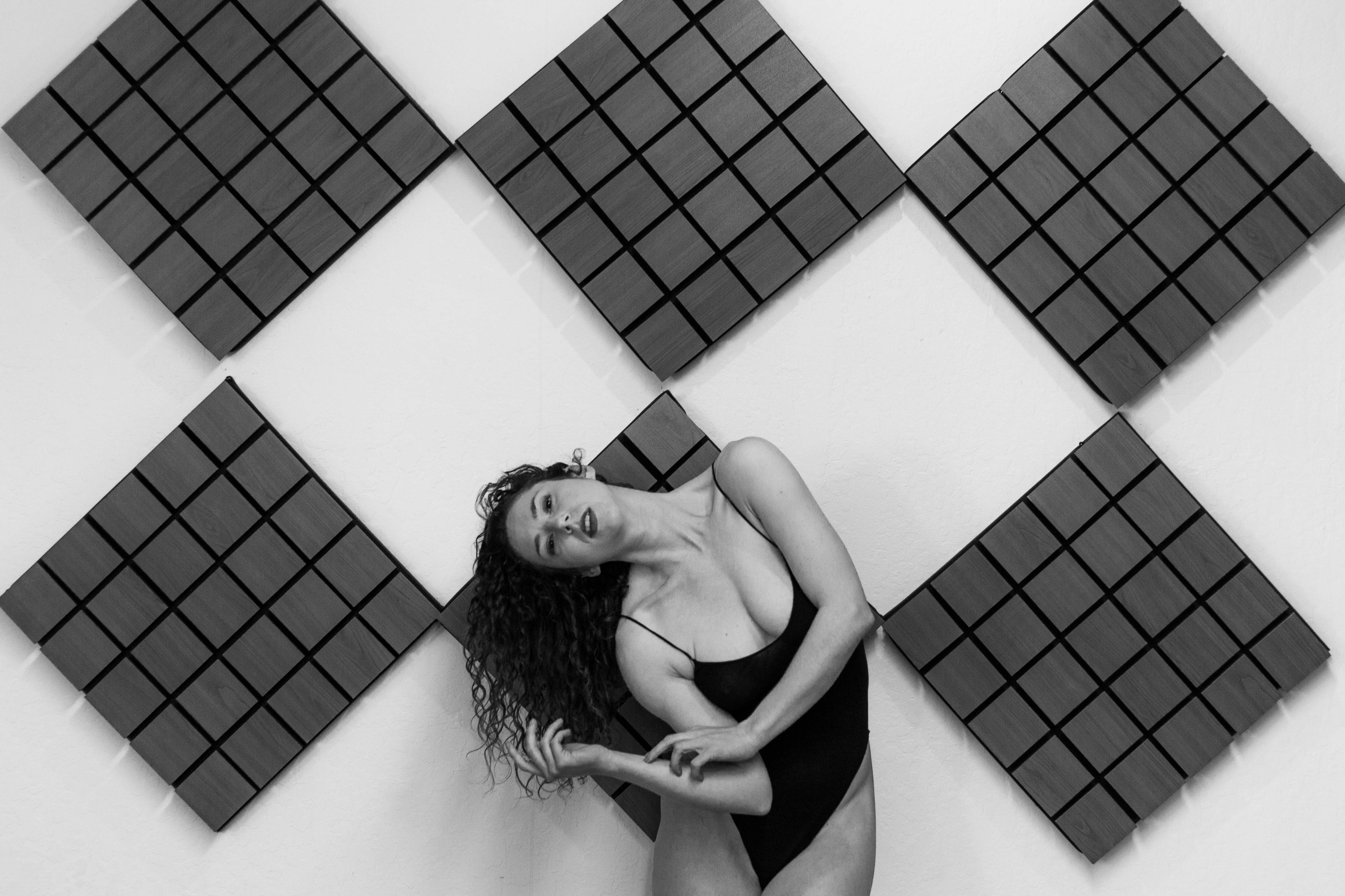 Her Stillness Dances Vol.2