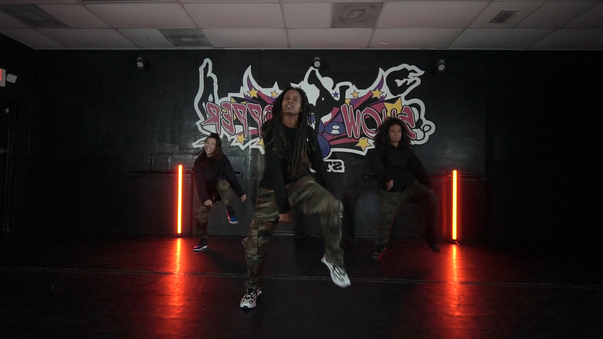 "Freak It" Beginner Urban Grooves with Bianca