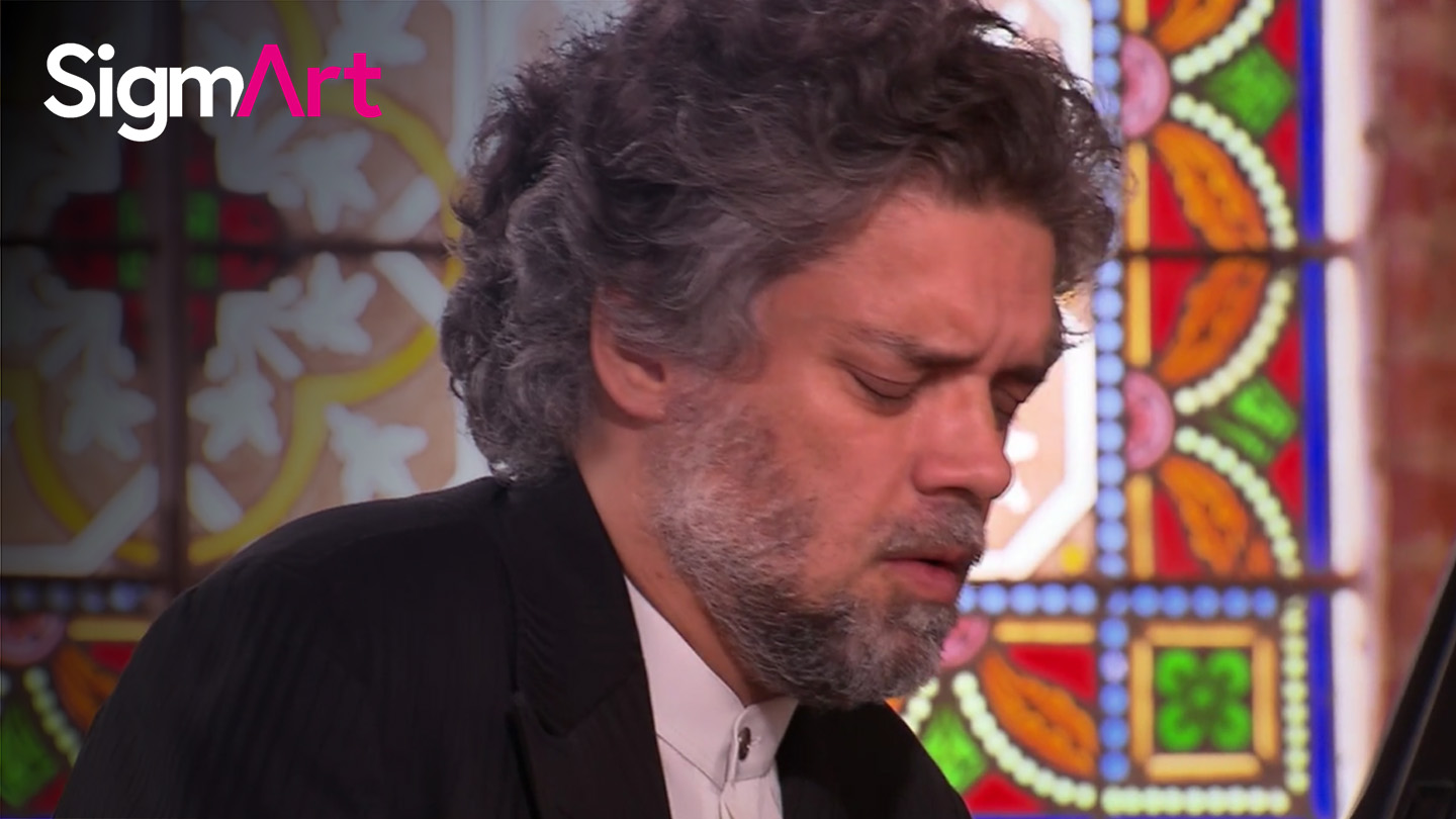 Piano Solo François-Frédéric Guy performs Liszt & Beethoven