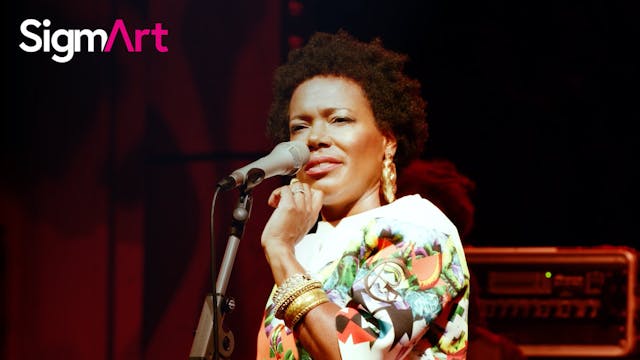 American Jazz Singer CHINA MOSES