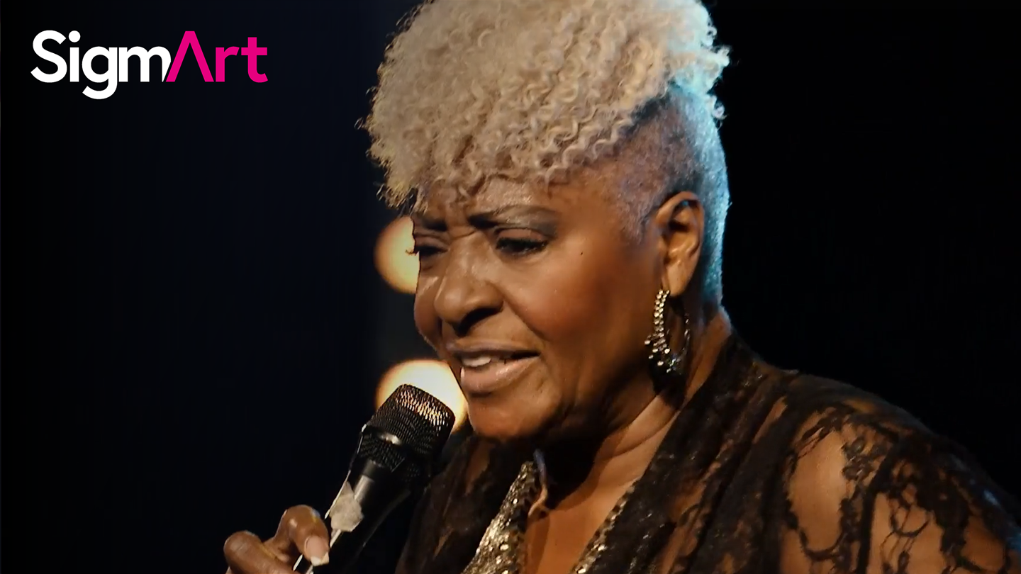 "Singing For The Good Times" by Martha High & The Italian Royal Family