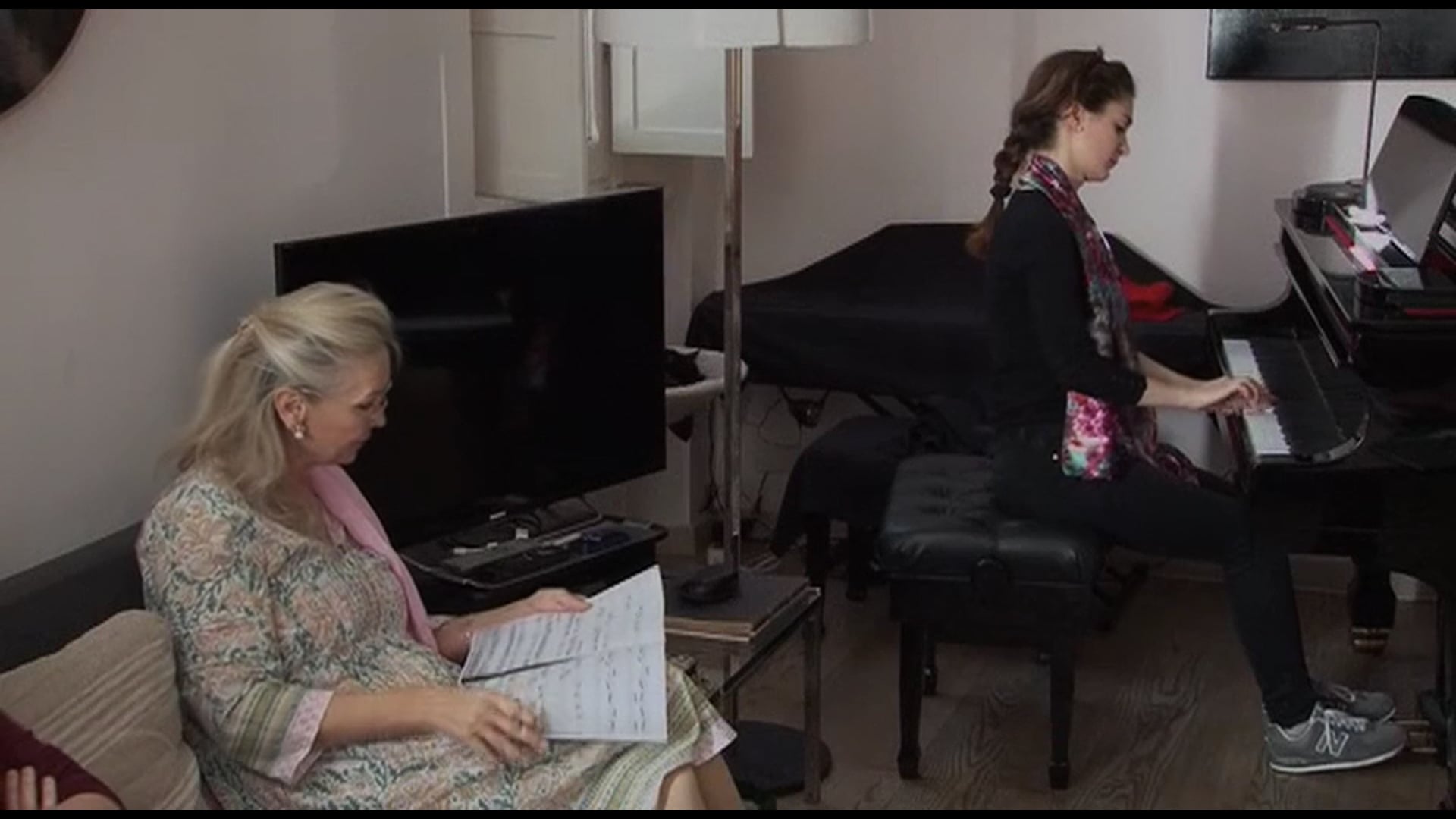 7) First movement: phrasing repeated patterns