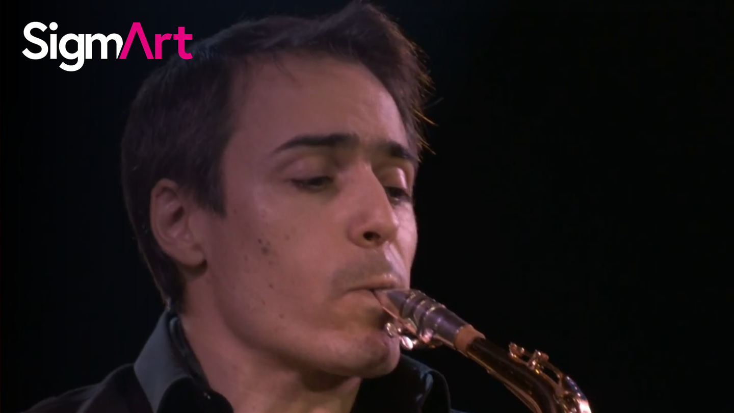 BROADWAY SUITE played by Piano & Saxophone