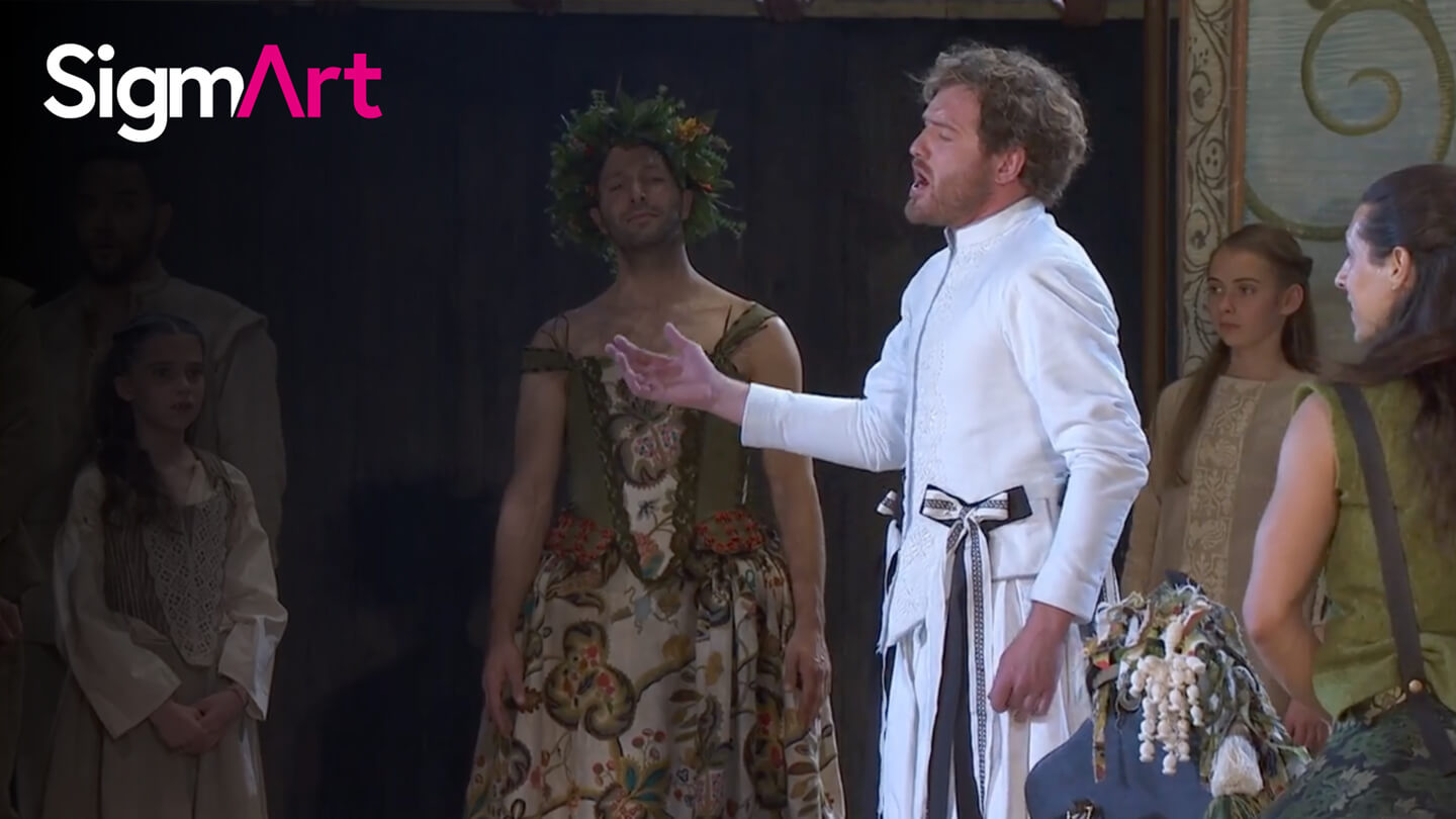 GLORIANA British Opera by Benjamin Britten