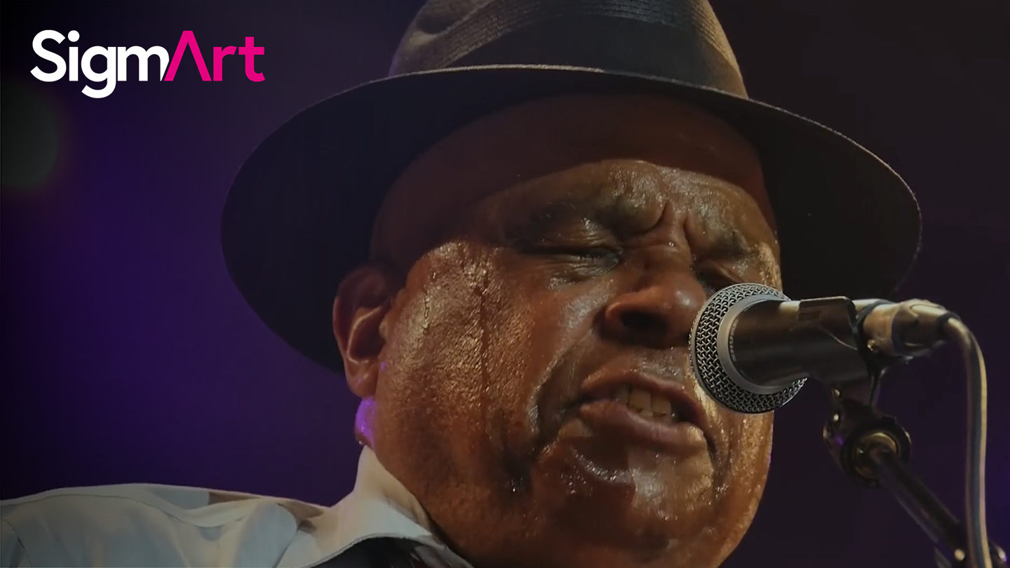 ROY GAINES and Tuxedo Blues Orchestra