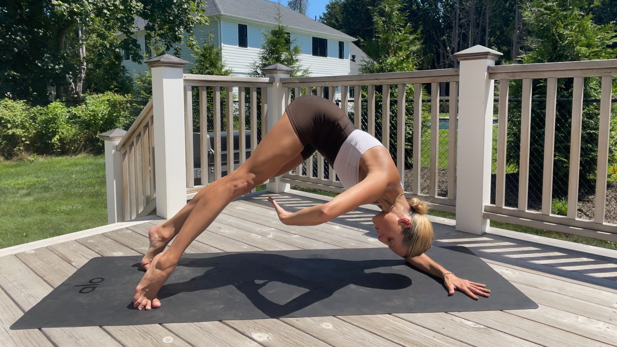 Deep House Pilates Flow - Hamptons Style