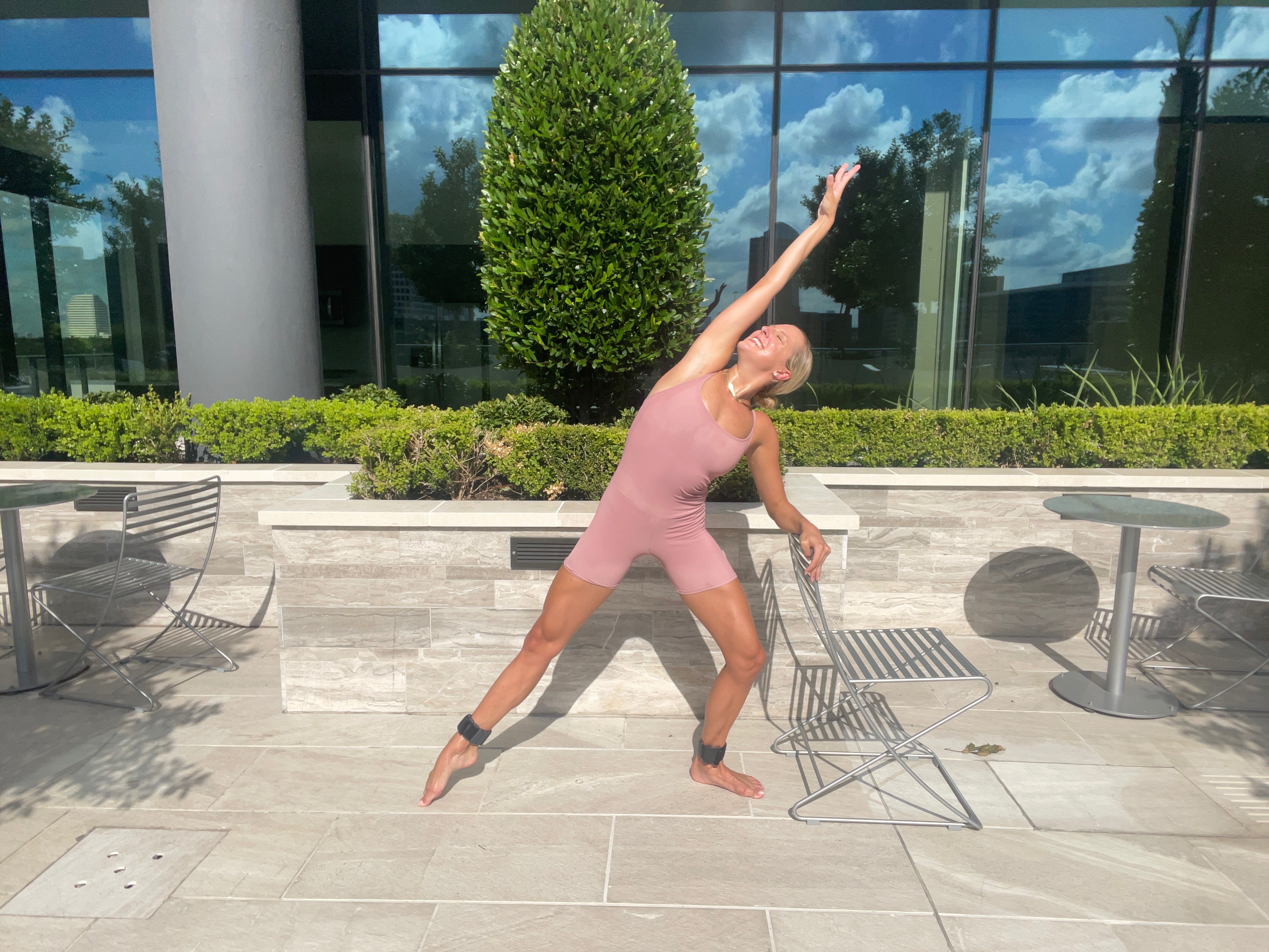 19 Min Warm-Up, Planks, and Mat Arms