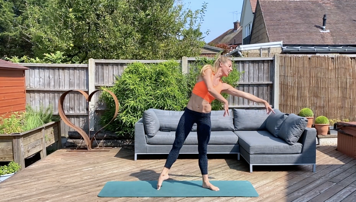 5 min Sculpt & Sweat Cardio Blast 