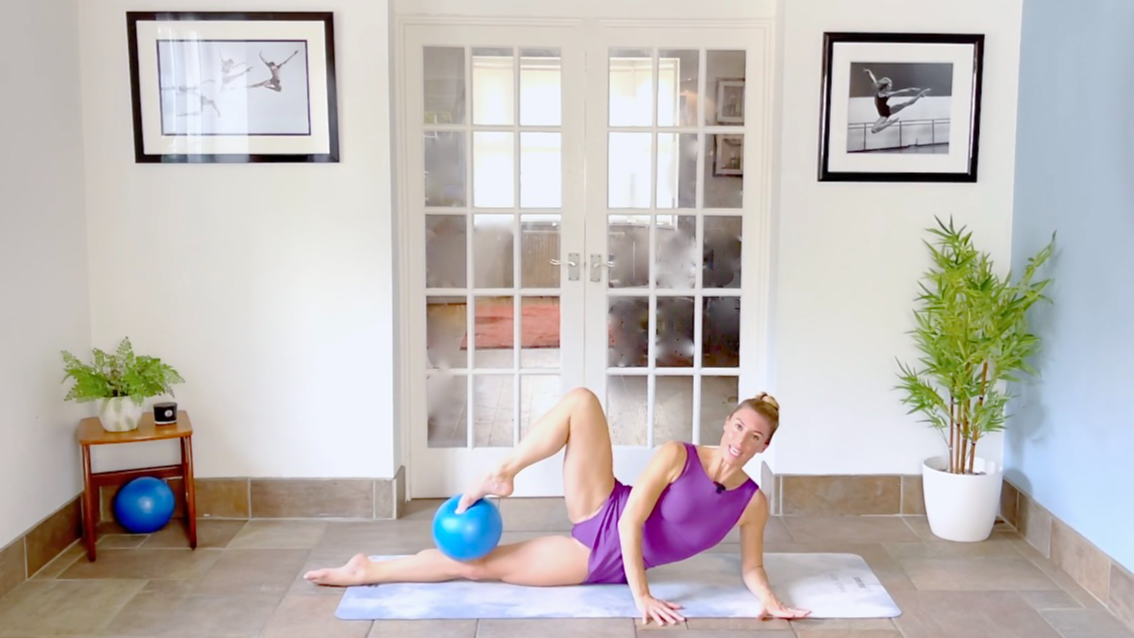 Sugar Plum Mat - with Pilates Ball