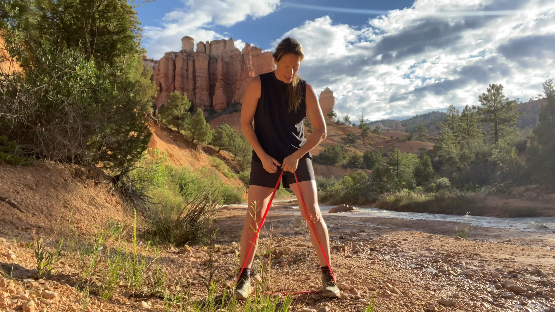 Bryce Canyon: 12-Minute Upper Body Workout (long resistance band)