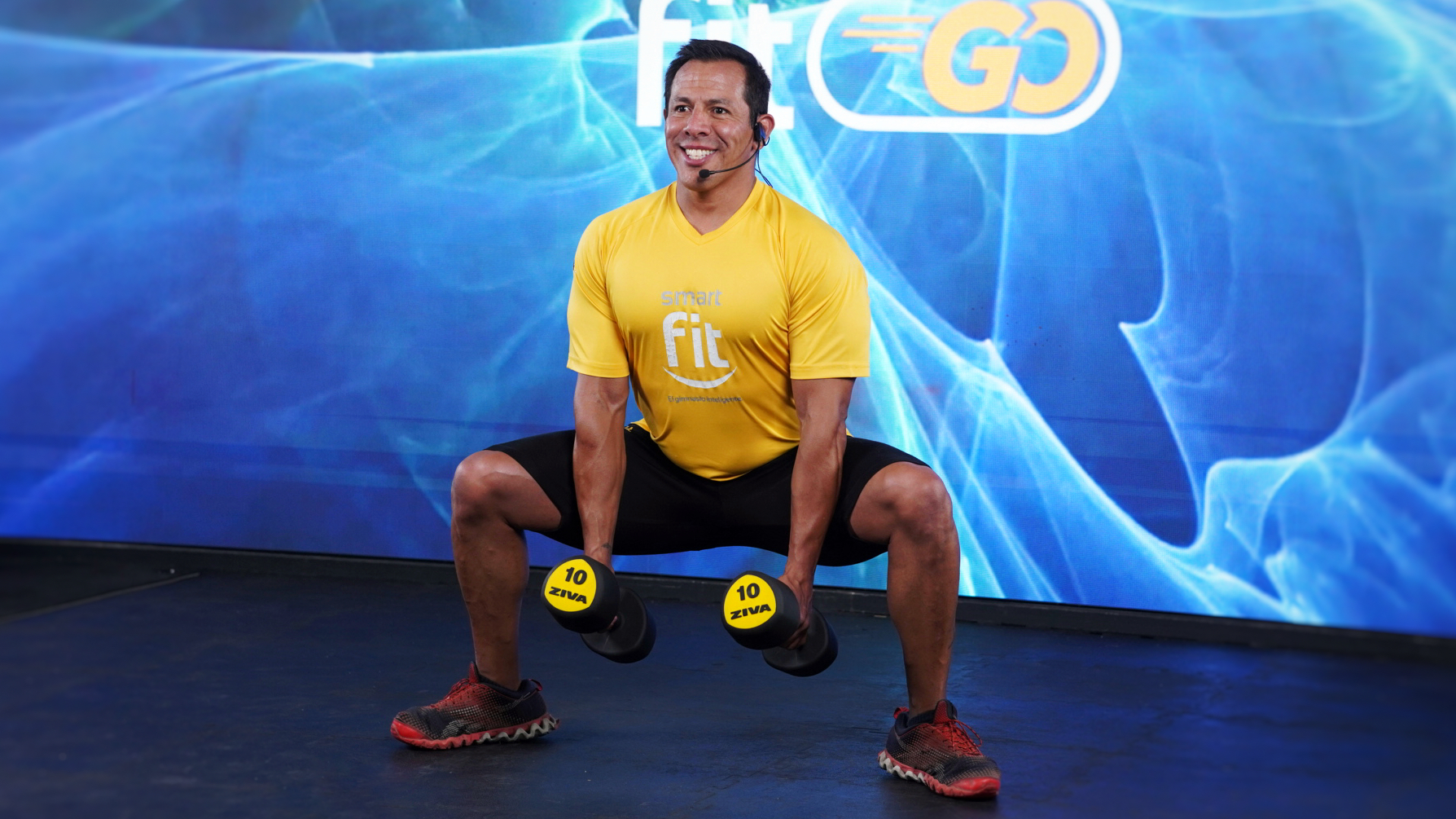 25 min  I Glúteos y piernas de acero I Ricardo Mendoza I 03/01/22