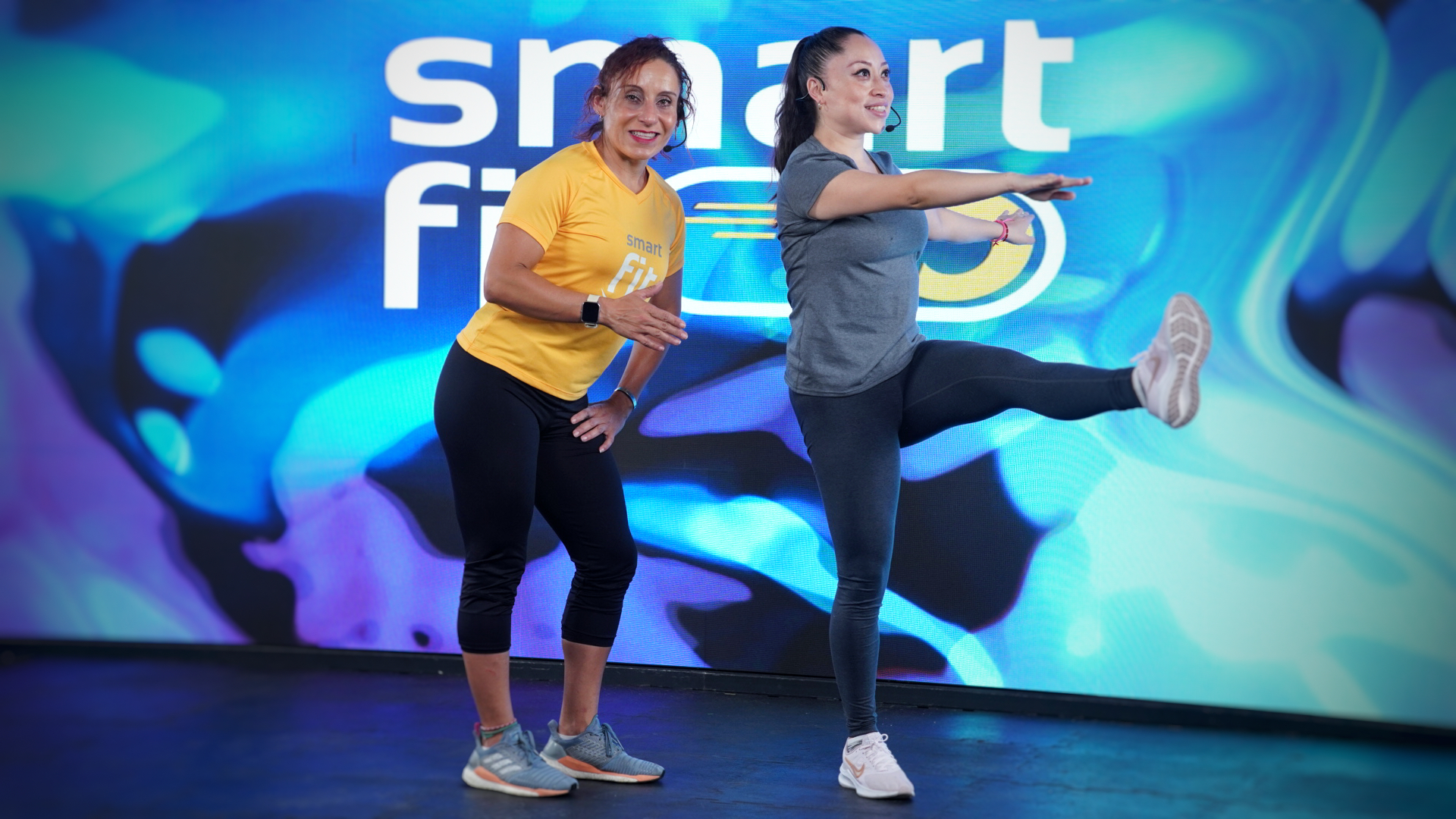 25 min | Glúteos y piernas de acero | Melissa Reyes y Mónica Cortés | 22/03/22