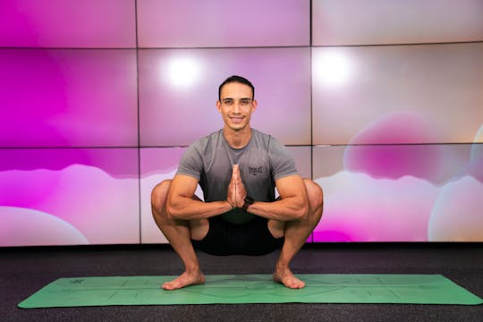 45 Min l Mejora la flexibilidad l Ste...