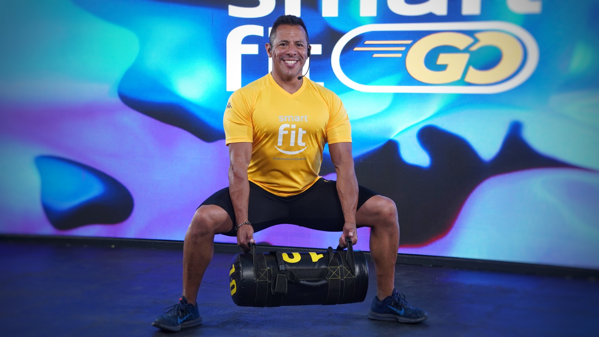 25 min | Glúteos y piernas de acero | Ricardo Mendoza | 08/03/22