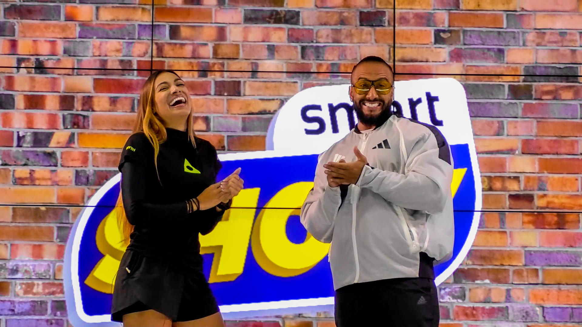 T1:E3: Smart Show - Luisa Hernández