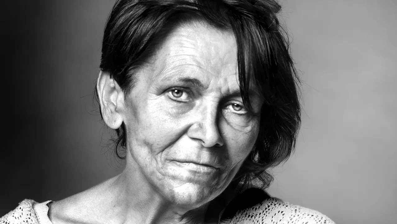 Homeless Woman interview-Paulette (follow up) - Soft White Underbelly