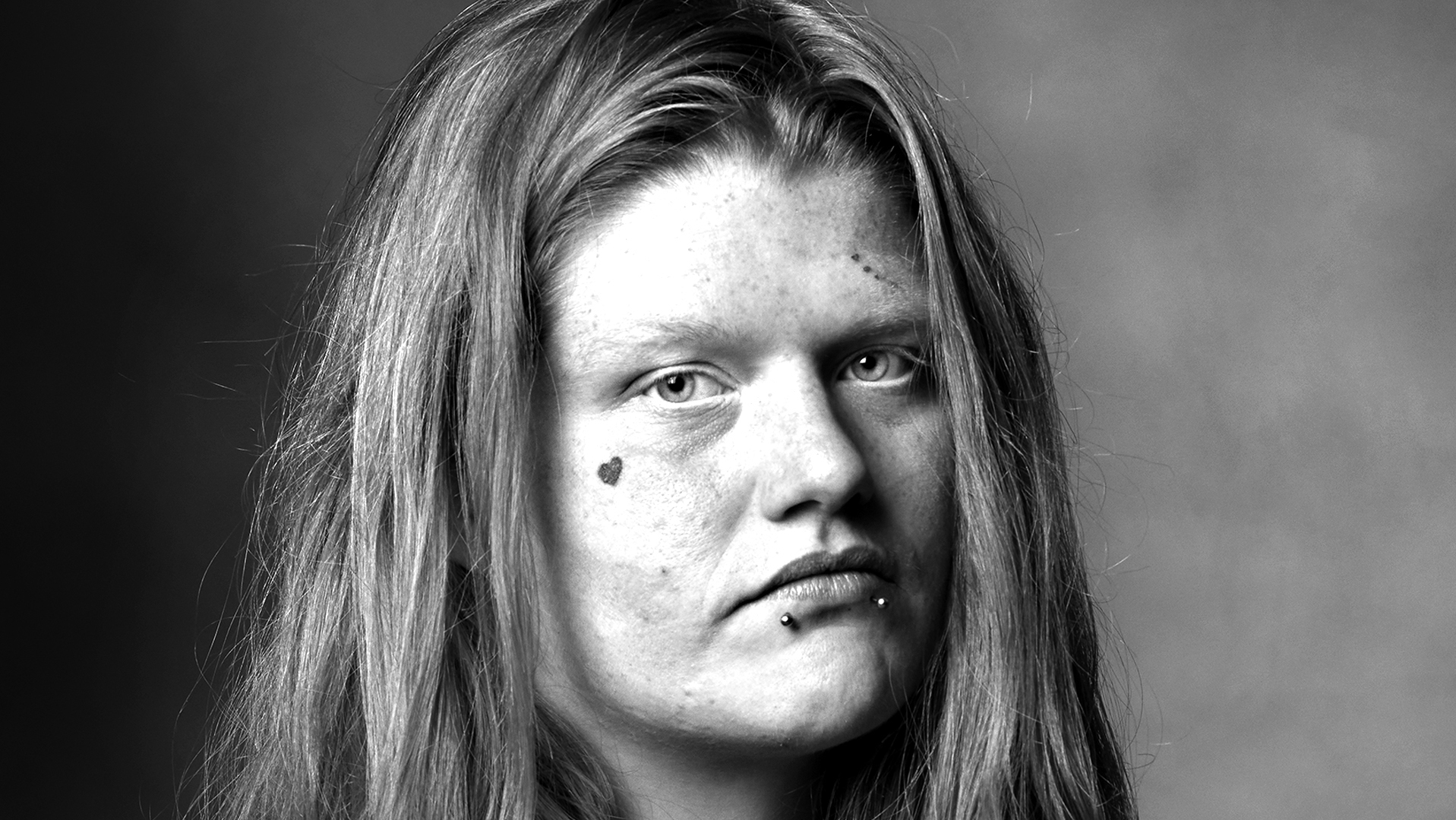 Inside the Tent of a Skid Row Crack Addict-Candi