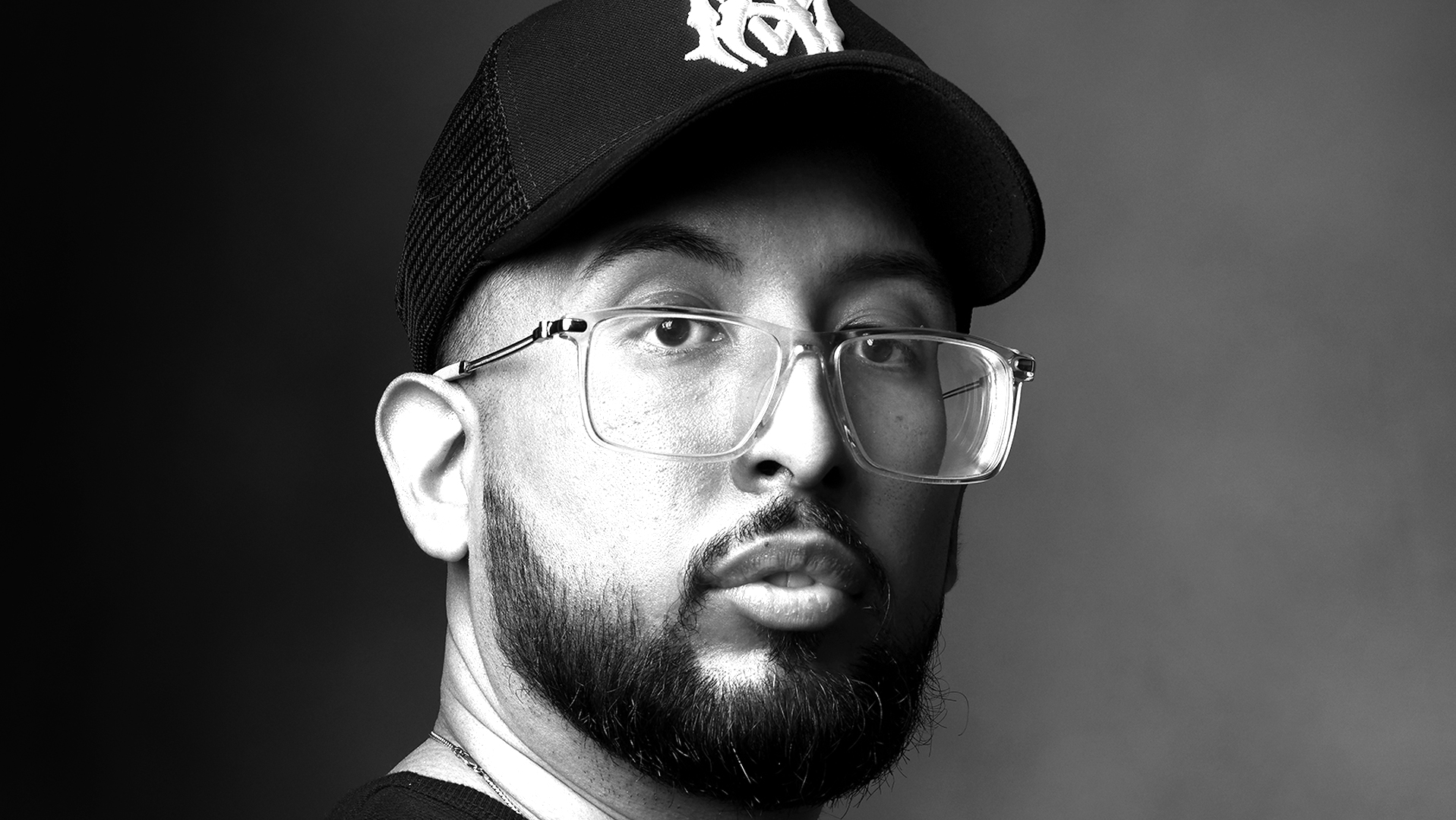 The Secret Life of a Black Hat Hacker-Aurelio Viera