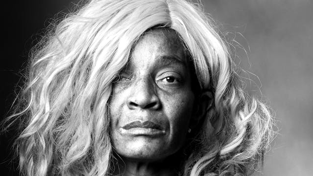 Crack Addicted Prostitute-Cythia (fol...