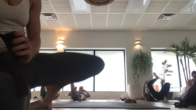 Live Sol Stretch with Regan, 10.15.23