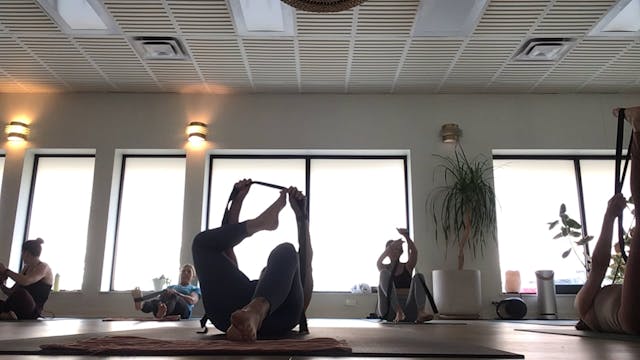 Live Sol Stretch with Krystal, 9.11.24