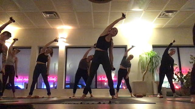 Live Essentials Sol with Amanda, 12.1...