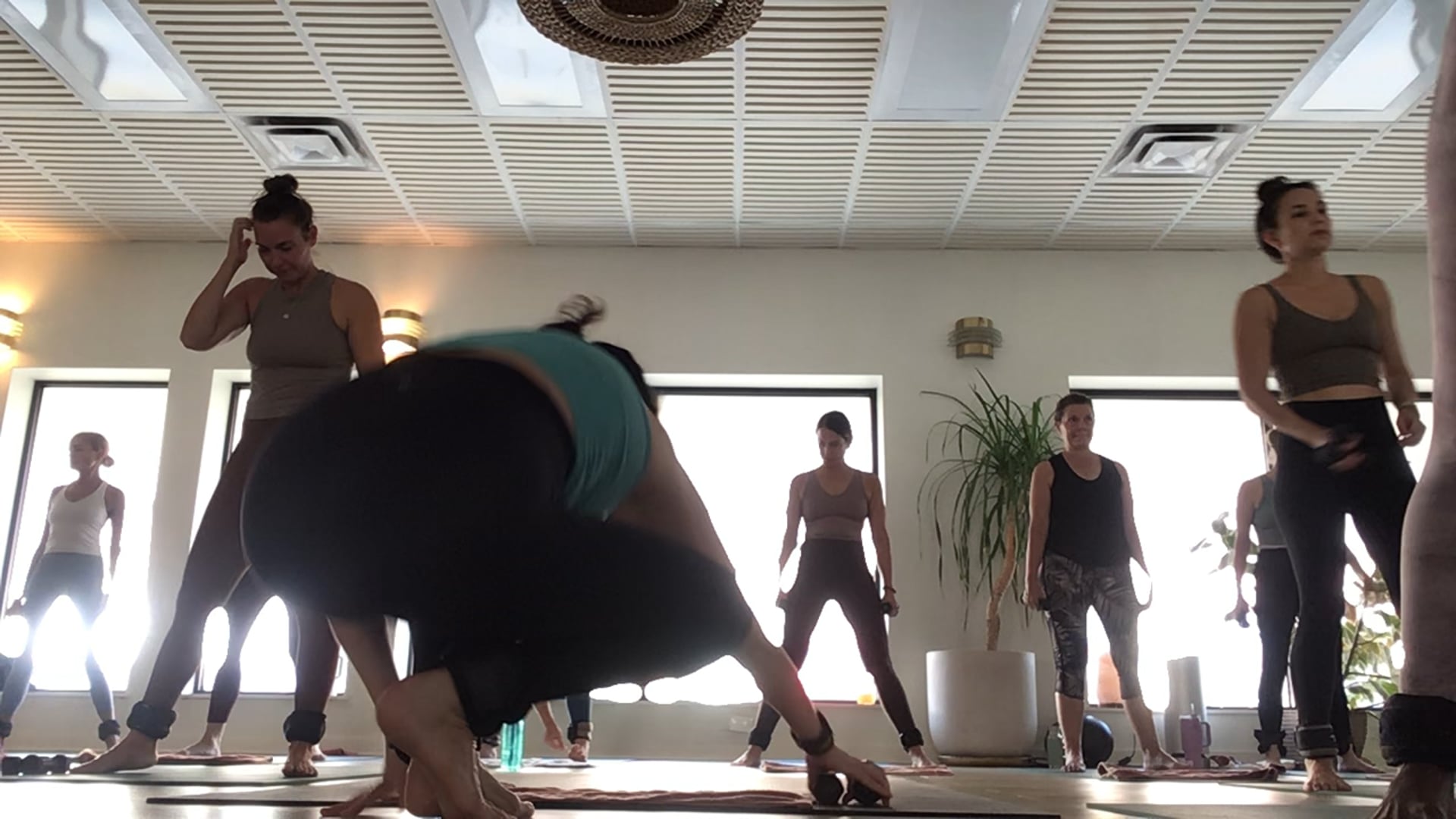 Live Essentials Sol with Caitlin, 10.3.24