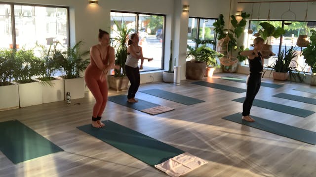 Live Essentials Sol with Danielle, 6....