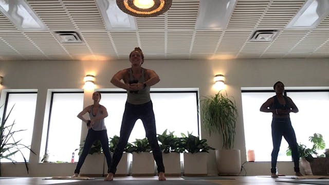 Live Essentials Sol with Andrea, 1.25.23