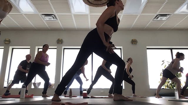 Live Essentials Sol with Danielle, 8....